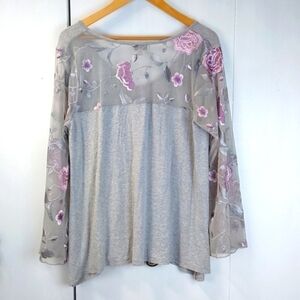 Stratus| Gray Top Sheer Embroidered Sleeves Floral Feminine Soft Flowy Sz.L